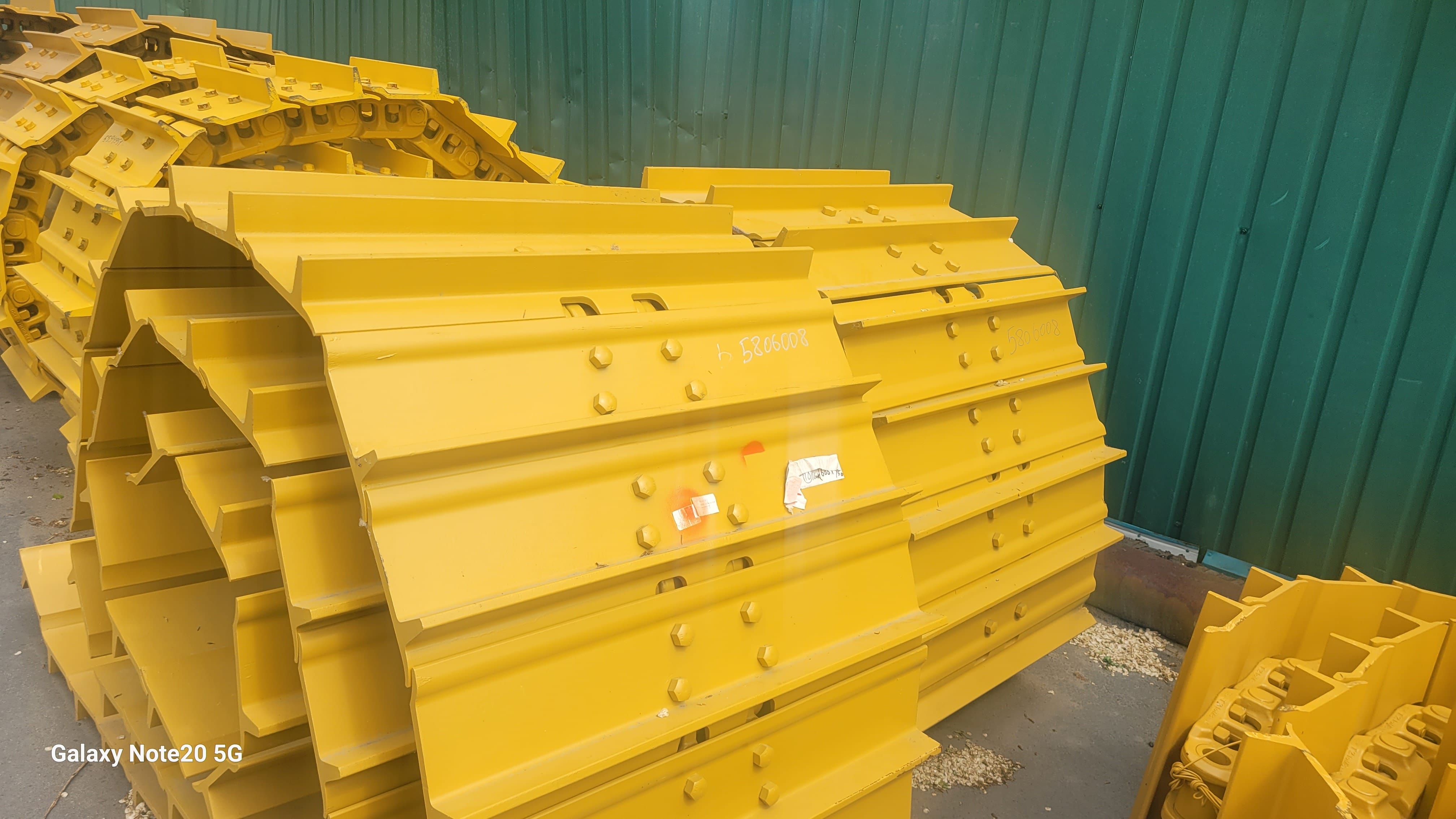 Лента гусеничная в сб. SEM816 42зв. 950мм